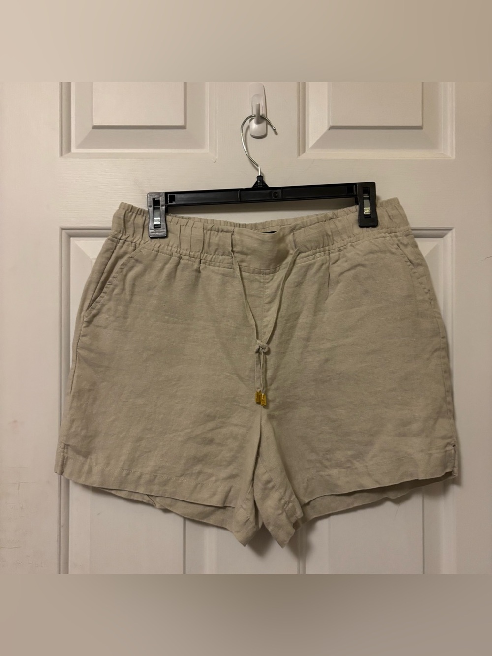 Ellen Tracy Company Beige High-Waist Linen Shorts
